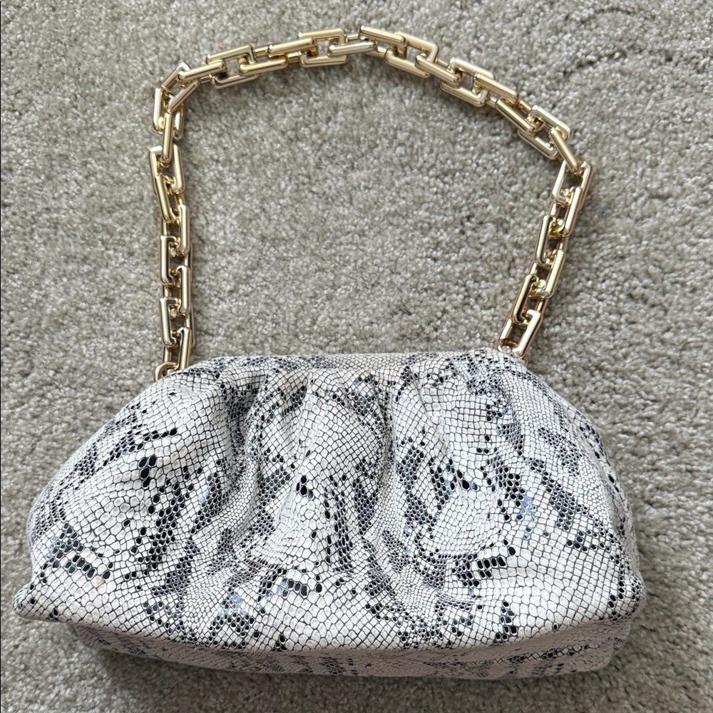 Elegant Snake Print Women's Bag with Gold Chain
